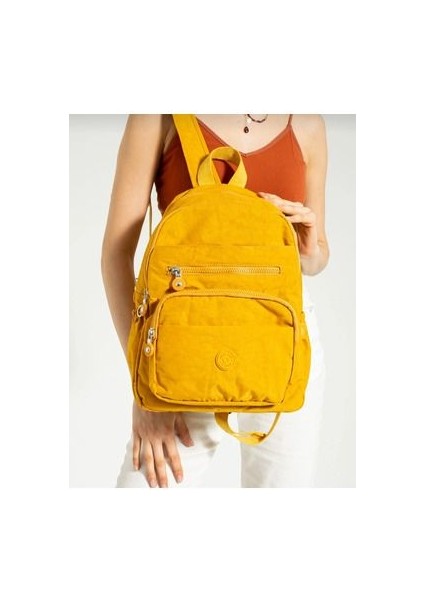 Krinkır Kumaştan Çok Bölmeli Kadın Sırt Çantası Ölçüler 34X26CM modelleri