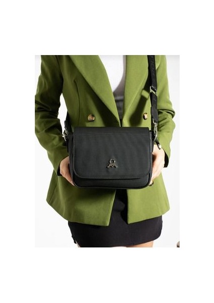 Mega Polo Çarpraz Kullanıma Uygun Kadın Omuz Çantası fiyatları