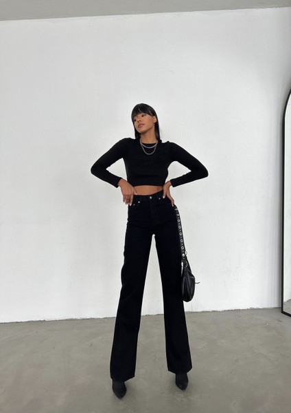 Kadın Denim Yüksek Bel Düğmeli Geniş Paçalı Siyah Jeans