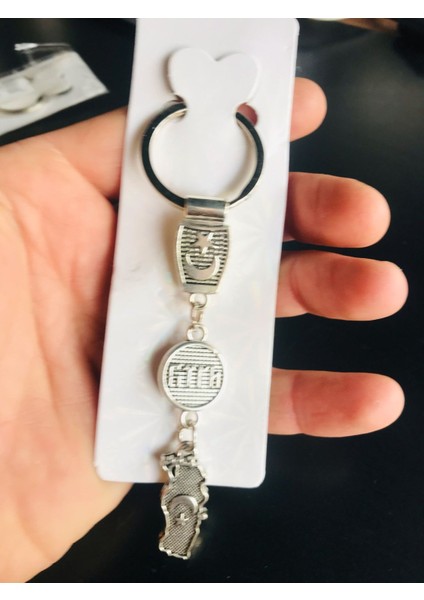 Türk Bayraklı Metal Anahtarlık Şık ve Dayanıklı Tasarım fırsatları