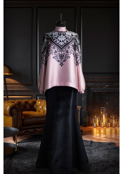 Pembe Siyah Yaprak Desenli Ayarlanabilir Bilekli Jasmine Bluz