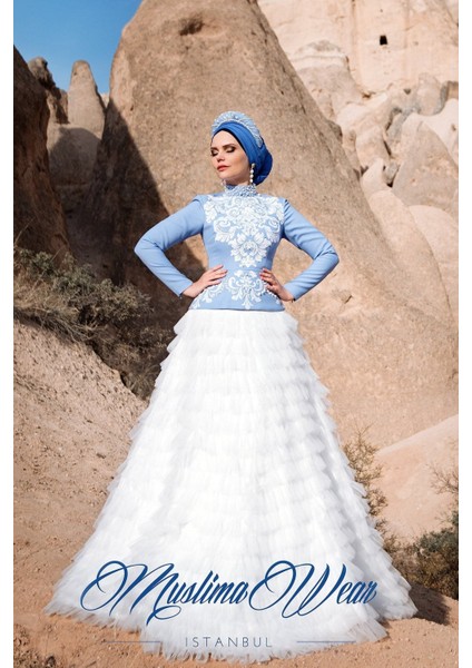 Royal Flowers Inci Işlemeli Çiçek Desenli Inci Işleme Yaka Bluz