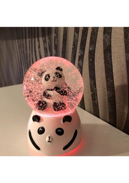 Büyük Boy Romantik Sevimli Panda Işıklı Püskürtmeli Otomatik Kar Küresi ve Müzik Kutusu