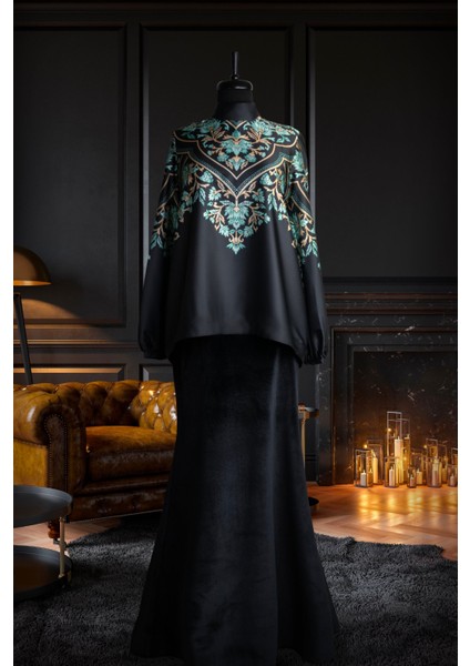 Siyah Gold Yaprak Desenli Ayarlanabilir Bilekli Jasmine Bluz