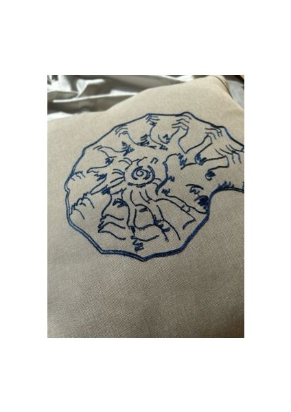 Deniz Kabuğu Nakışlı Kırlent Kılıfı fiyatları