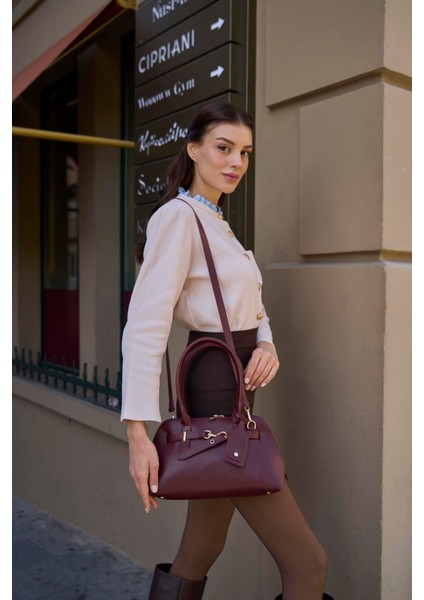 Bordo Kadın Gold Aksesuarlı Retro Çanta fiyatları
