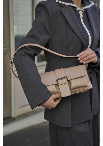 Vizon Kadın Kaplamalı El ve Omuz Çantasi indirimleri