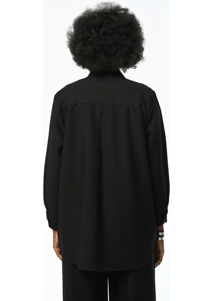 Orfeo Negro Kadın Kolları ve Nakışlı Boncuk Detaylı Oversize Gömlek