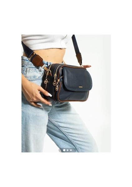 Mega Lacivert Yumuşak Deri Çok Bölmeli Çapraz Kullanıma Uygun Omuz Çantası modelleri