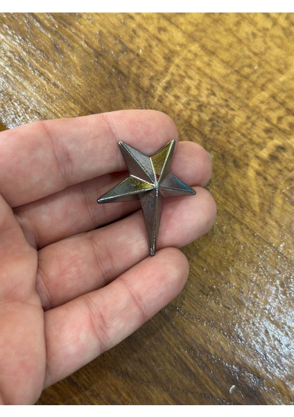 Yıldız Şekilde Broş Yaka İğnesi Giyim Aksesuarı 4x3 cm fiyatları