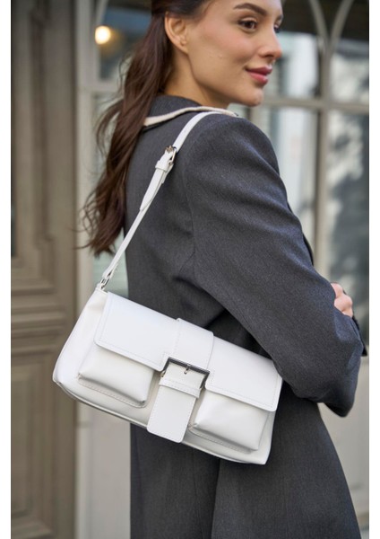 Beyaz Kadın Kaplamalı El ve Omuz Çantasi