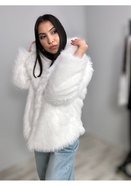Robin Kadın Çıt Çıtlı Premium Kısa Oversize Suni Kürk Mont fırsatları