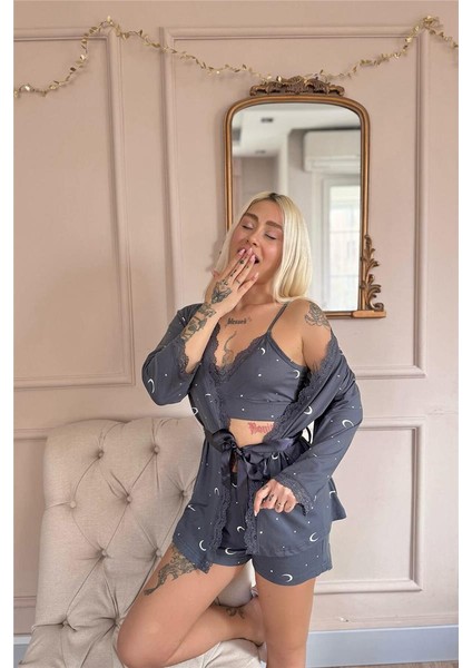 Antrasit Ay Yıldız Desenli Bambu Crop Sabahlıklı Şortlu Kadın Pijama Takımı modelleri