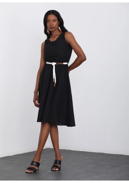 Kadın Bisiklet Yaka Kolsuz Kordonlu Fisto Elbise fiyatları