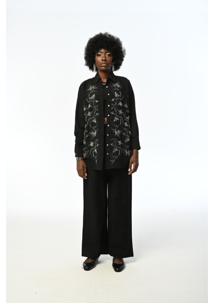 Kadın Oversıze Kalıp Nakışlı Gömlek indirimleri