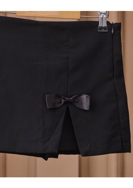 Fiyonk Detaylı Yelekli Şortlu Takım indirimleri