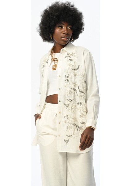 Kadın Oversıze Kalıp Nakışlı Gömlek