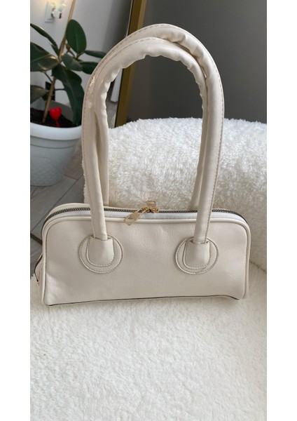 Kadın Usbe Parlak Deri Baget Çanta modelleri