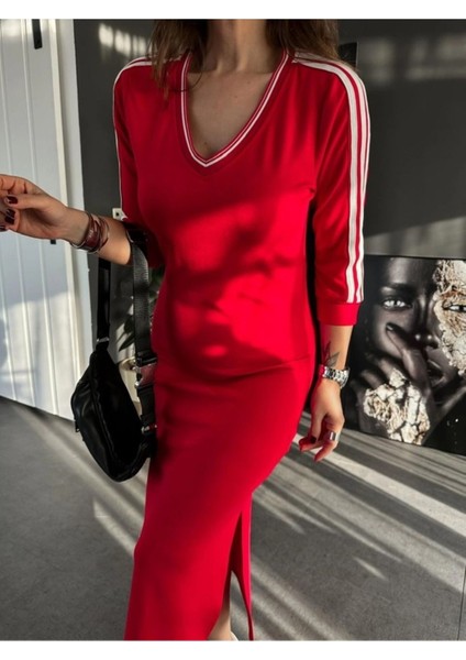 Egzotik Asortik Kadın V Yakası ve Uzun Kol 3 Şeritli Midi Boy Penye Elbise indirimleri