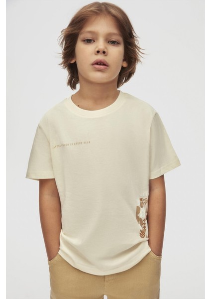 Nk Erkek Çocuk Touch Tshirt 4-8 Yaş Krem