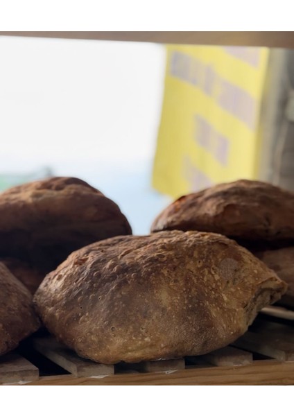 Odun Ateşinde Ekşi Mayalı Kalecik Ekmeği