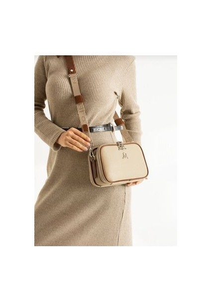 Mega Polo Çok Bölmeli Kadın Omuz Çantası