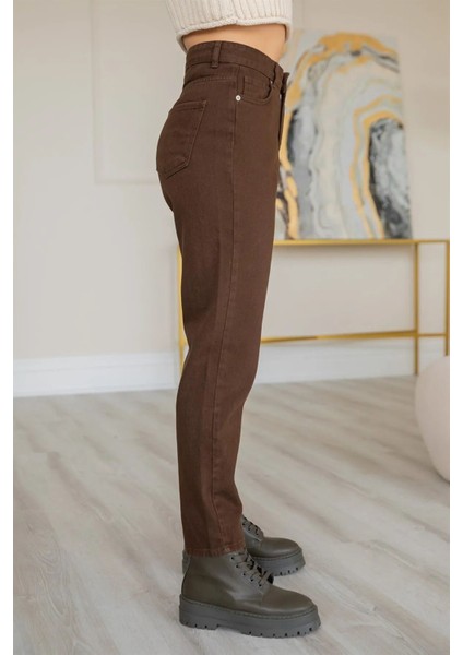 Dora Yüksek Bel Likralı Kahve Mom Jeans Esnek Kot Pantolon 2024