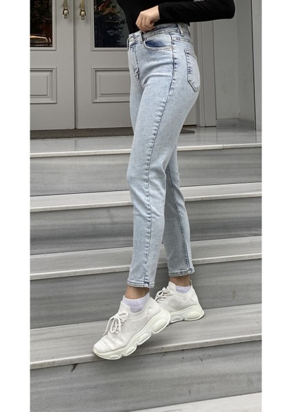 Leo 90's Dora Kar Yıkama Kadın Mom Jean Likralı Kar Yıkama Jean Pantolon