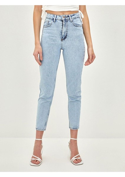 Mom Jeans Kar Yıkama Mom Yüksek Bel Kot Pantolon Likralı Solmaz Ekstra Rahat 2024 modelleri