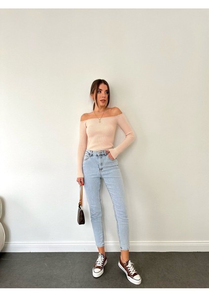 Leo 90's Dora Penelope Mavi Mom Kot Pantolon Likralı Yüksek Bel Mavi Kar Yıkamalı Mom Jeans fiyatları