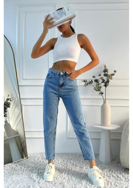 Asit Yıkamalı Kadın Yüksek Bel Mom Fit Mavi Jean Pantolon