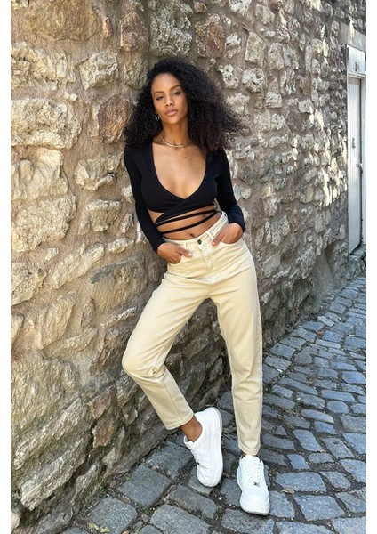 Yüksek Bel Bej Mom Jeans Likralı Esnek Kot Pantolon 2024 fırsatları
