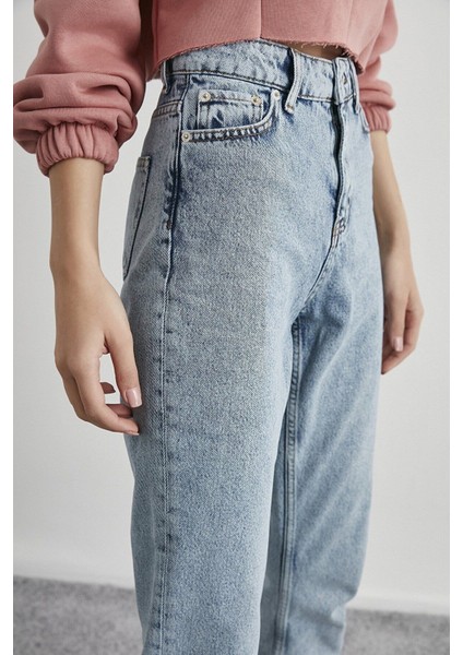Heidi Kar Mavi Mom Jeans Likralı Yüksek Bel Mavi Kar Yıkamalı Mom Kot Pantolon Likralı Jean fiyatları