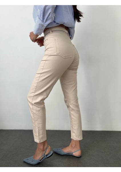 Penolope Kadın Krem Standart Kalıp Mom-Fit Jean fırsatları