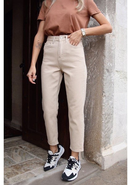 Yüksek Bel Bej Rengi Mom Jeans Likralı Esnek Kot Pantolon