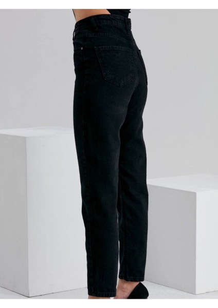 Kadın Yüksek Bel Likralı Mom Fit Jean 2024 modelleri