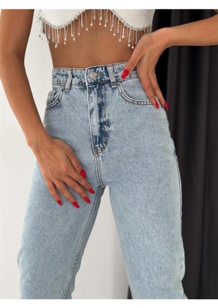 Açık Buz Mavisi Kar Yıkama Mom Jean(1 Beden Büyük Alınız) modelleri
