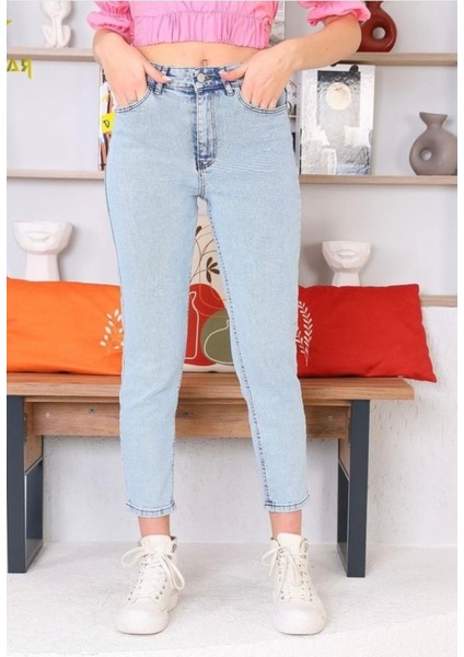 Leo 90's Kadın Mavi Beş Cepli Kar Yıkamalı Mom Jean ALC-X11473
