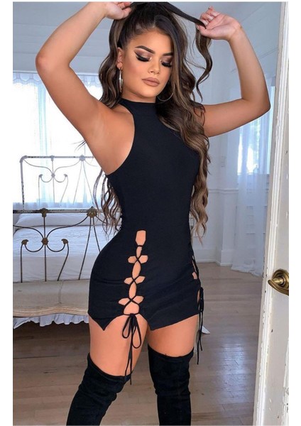 Yırtmaçlı Mini Elbise