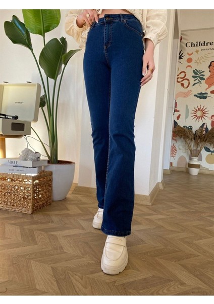 Yüksek Bel Lacivert Ispanyol Paça Pantolon Likralı Esnek Jeans (1 Beden Büyük Alınız)