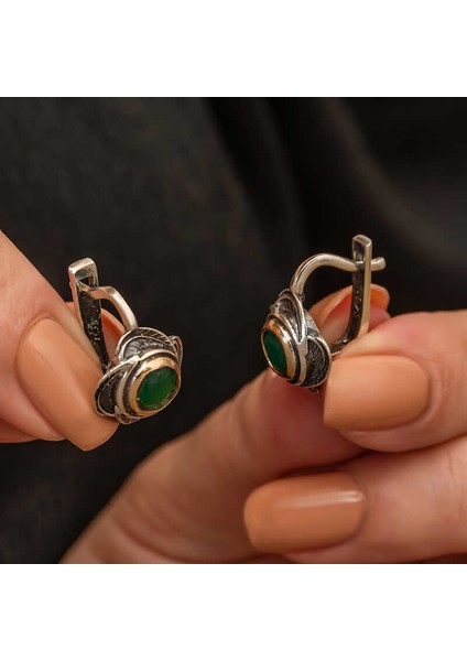 Gümüş Çiçek Desenli Otantik Kadın Küpe fırsatları