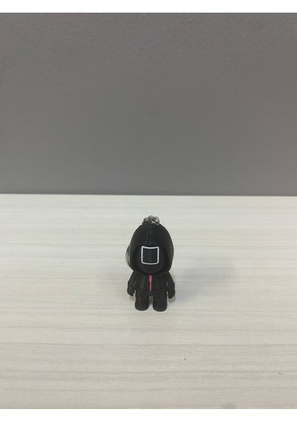 Squid Game Subay Anahtarlık modelleri