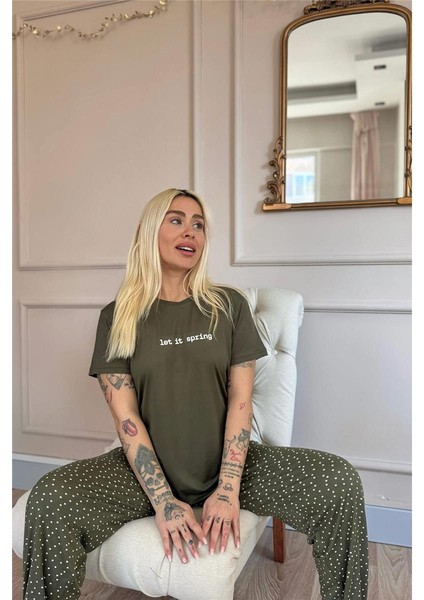 Haki Let It Spring Desenli Bambu Kısa Kol Kadın Pijama Takımı