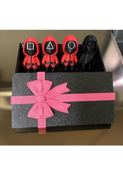 Squid Game Anahtarlık Seti fırsatları