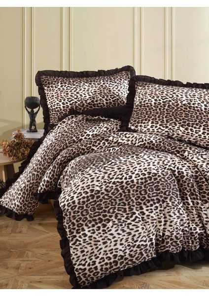 Leopar Desenli %100 pamuk Fırfırlı Çift Kişilik Nevresim Takımı