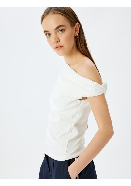 Kayık Yaka Drapeli Kolsuz Slim Fit Bluz fiyatları
