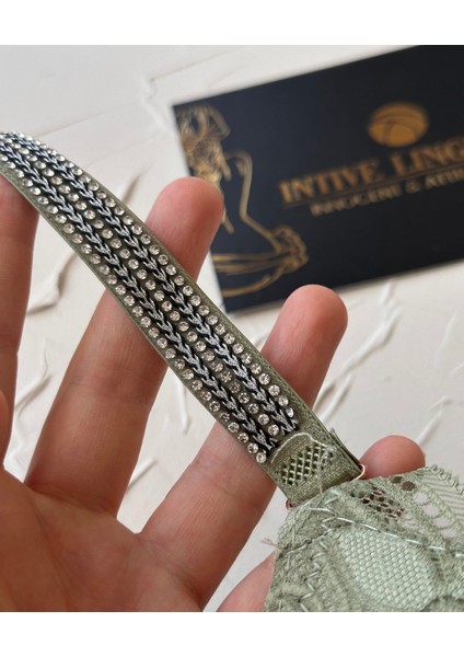 Jasmine Askıları Parlak Taşlı Hafif Destekli Dantelli Soft Cup Ithal Sütyen (B-C Cup) indirimleri