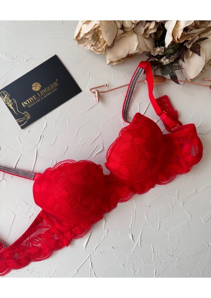 Jasmine Askıları Parlak Taşlı Hafif Destekli Dantelli Soft Cup Ithal Sütyen (B-C Cup)