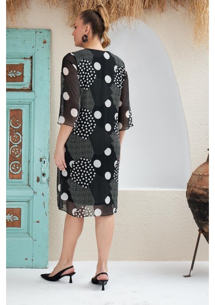 Yaka Taş Detaylı Puan Desenli Büyük Beden Siyah Elbise indirimleri
