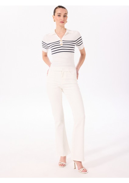 Normal Bel Geniş Paça Flare Kırık Beyaz Kadın Denim Pantolon F5SL-PNT0417